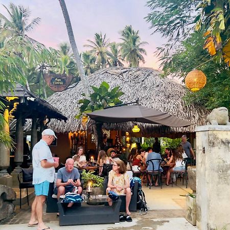 Aga Surf View Hotel Tangalle Kültér fotó