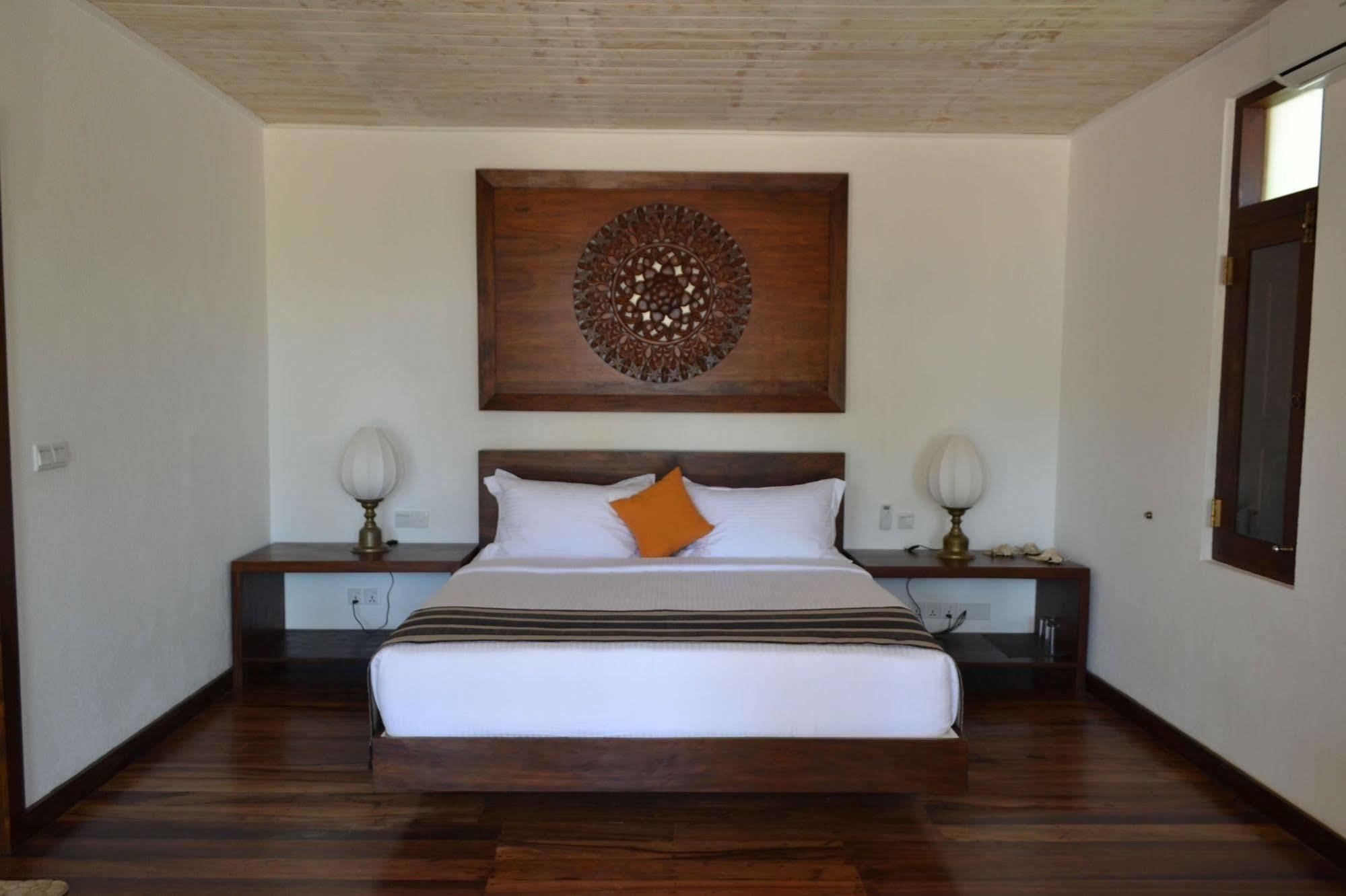 Aga Surf View Hotel Tangalle Kültér fotó