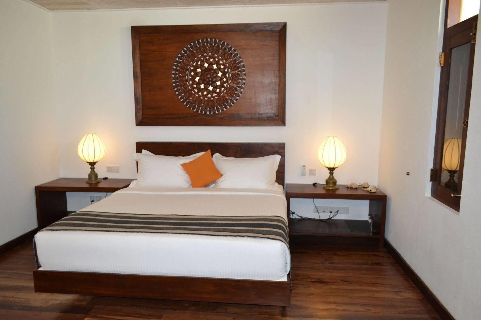 Aga Surf View Hotel Tangalle Kültér fotó